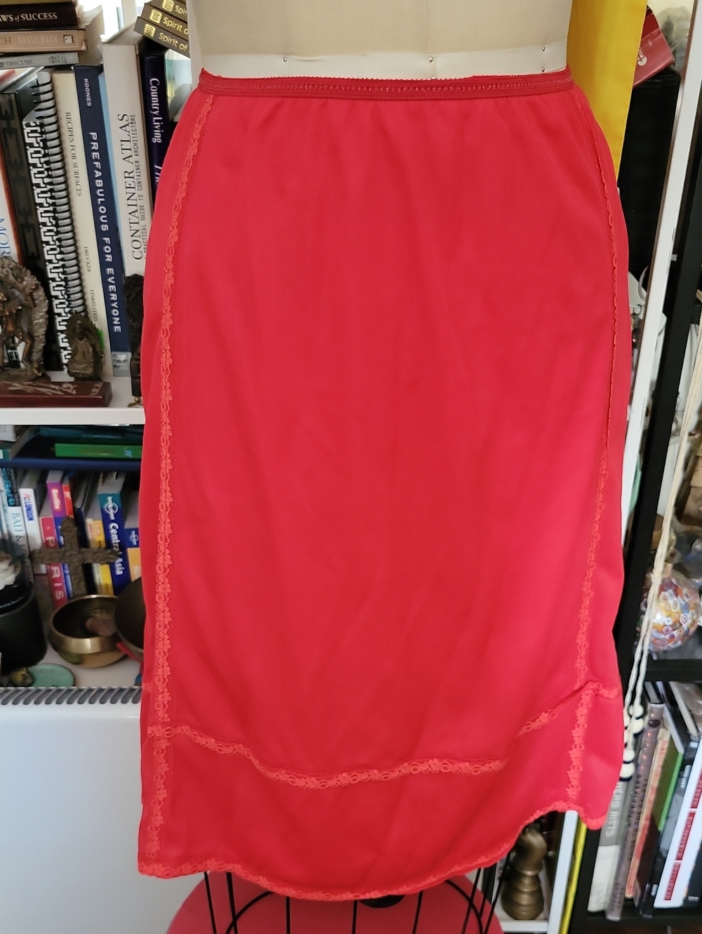 Red vintage slipskirt, lingerie, mini, top
